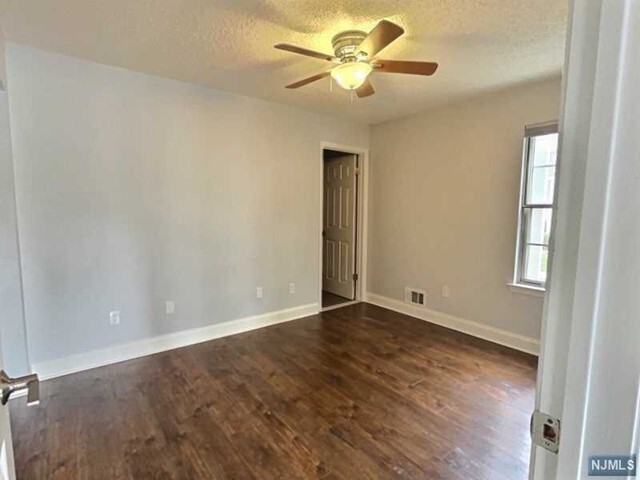 Building Photo - 803 Sassafras Ct