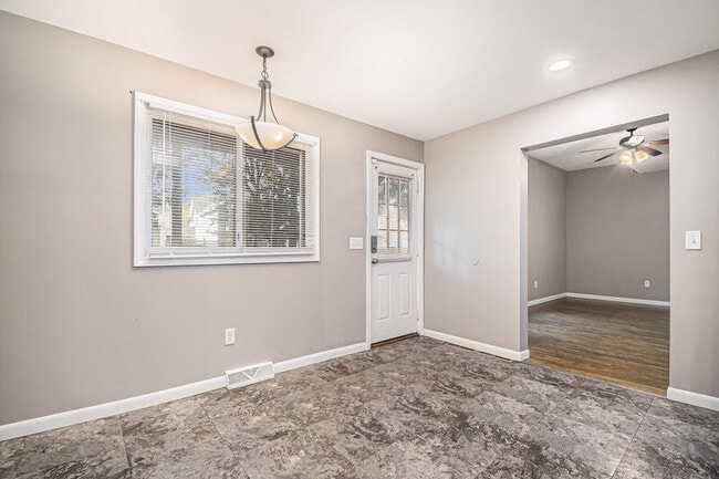 Foto del edificio - 828 4th St NW