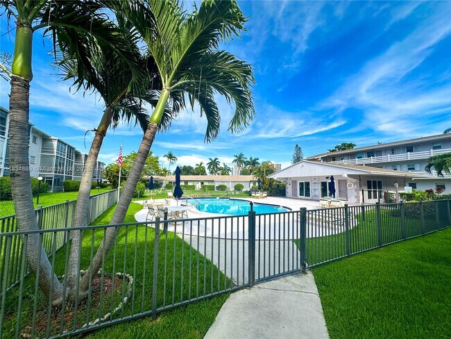 Foto del edificio - 700 Layne Blvd