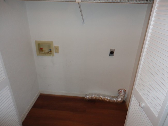 Foto del edificio - 4084 NW 23rd Cir