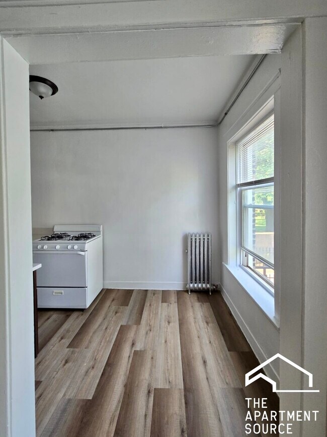 Foto del edificio - 4866 N Magnolia Ave