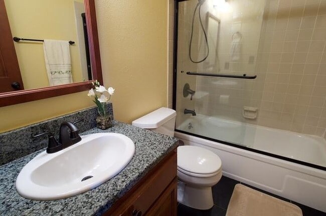 Foto del edificio - 1515 207th Pl NE