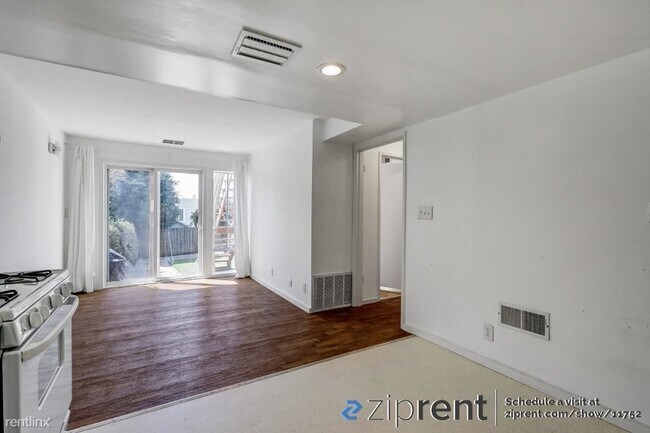 Foto del edificio - 1 br, 1 bath Condo - 156 Ledyard Street, S...