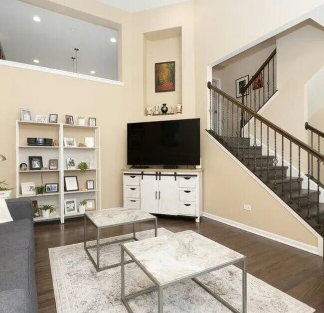 Foto del edificio - 2942 Madison Dr