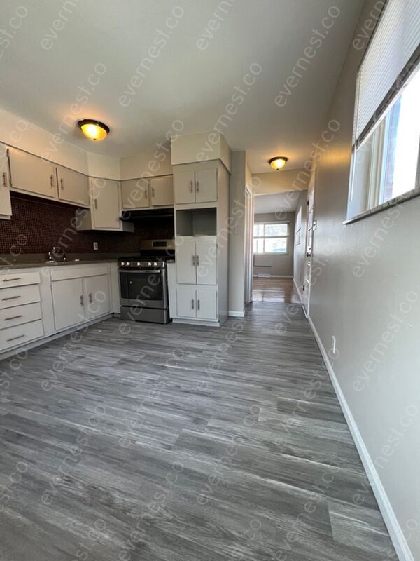 Building Photo - 3956 Sims Ave