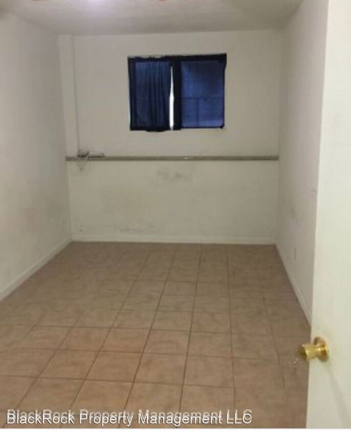 Building Photo - 1008 Hoihoi Ave