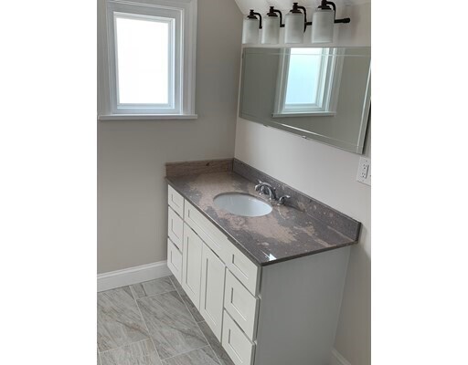 Building Photo - 81 Newton St