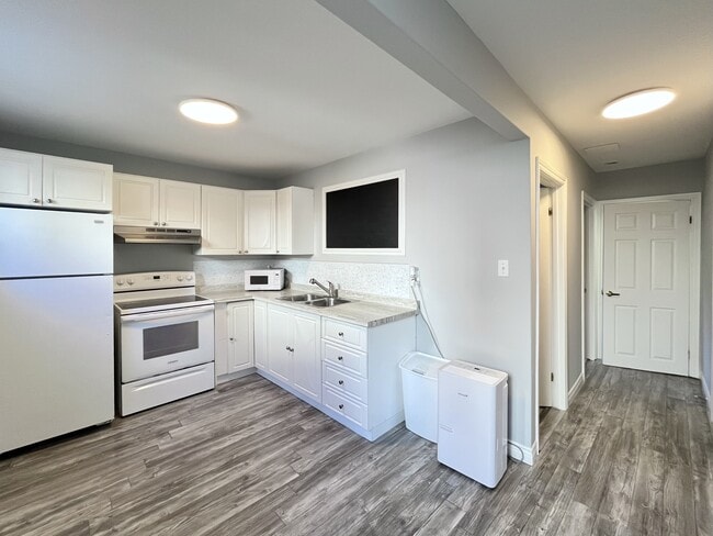 Building Photo - 51 Forbes St