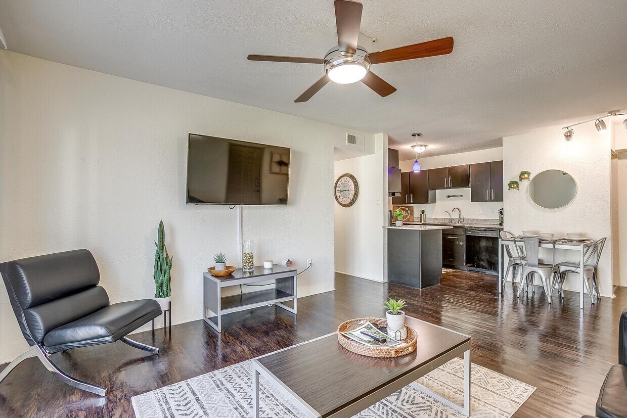 The Enclave at the Stadium Apartments in Waco, TX