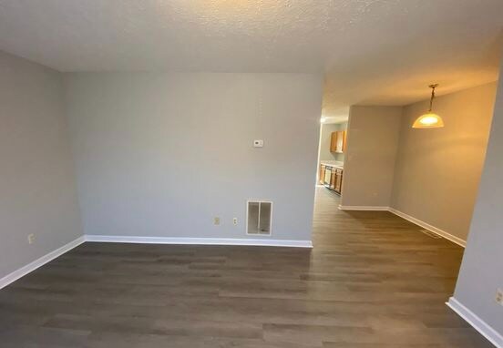 Foto del edificio - 216 Amy Ct