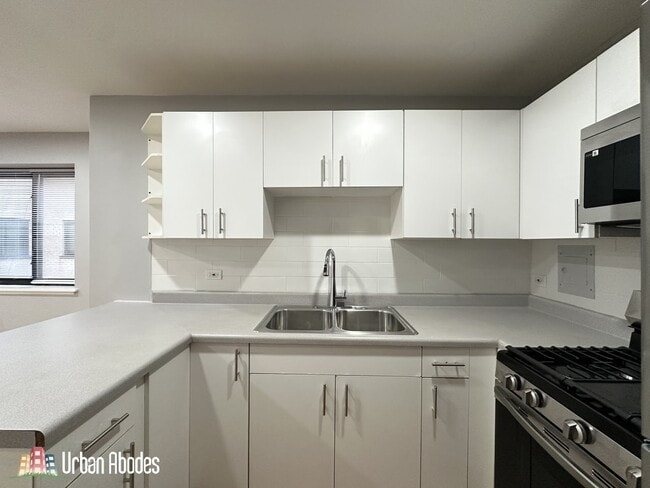 Foto del edificio - 6967 N Sheridan Rd