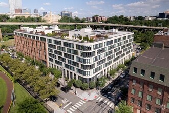 Building Photo - 255 Brunswick St
