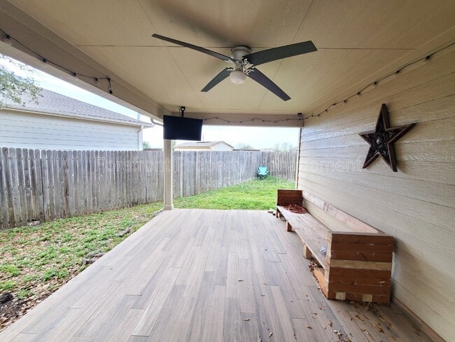 Building Photo - 555 Planters Pass