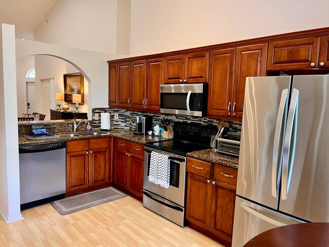 Foto del edificio - 602 Sabal Palm Ln