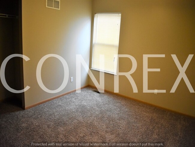 Building Photo - Great 3 Bedroom Ranch with Basement