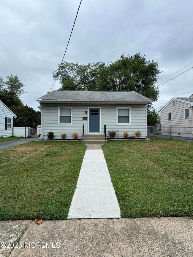 Building Photo - 205 Clamer Rd