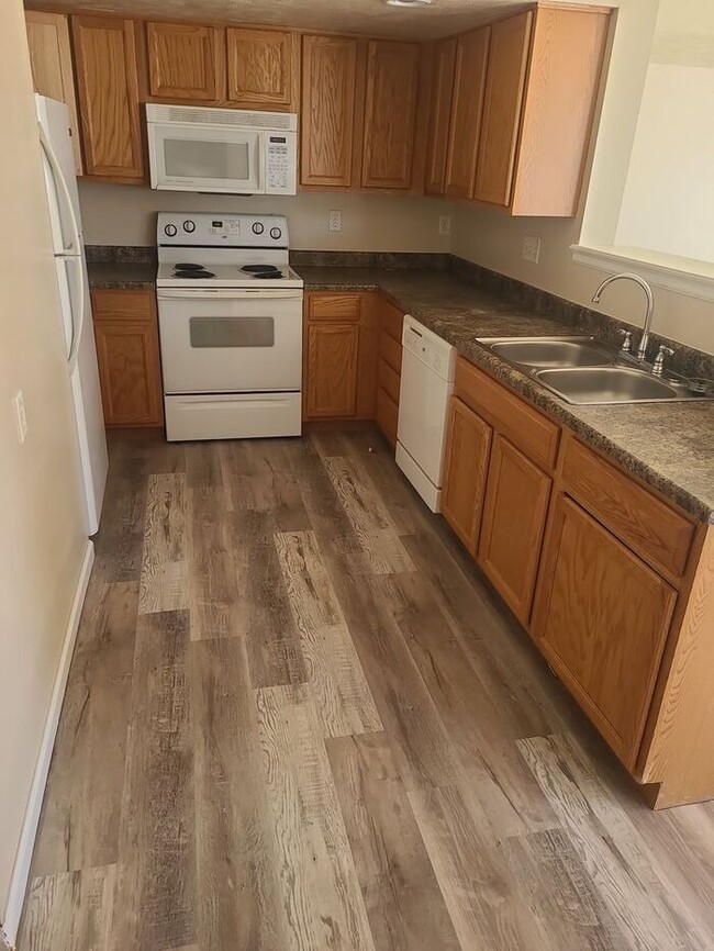 Building Photo - Available Now! View by Self-Viewing Lock B...