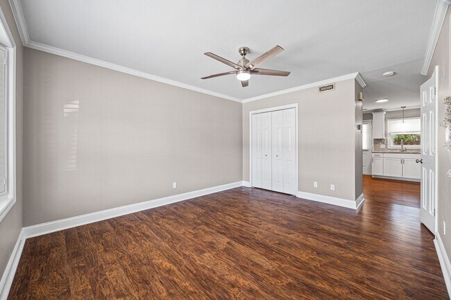 Foto del edificio - Beautifully updated 2-bed, 1.5 bath Condo in Winn Barr of Rock Hill!