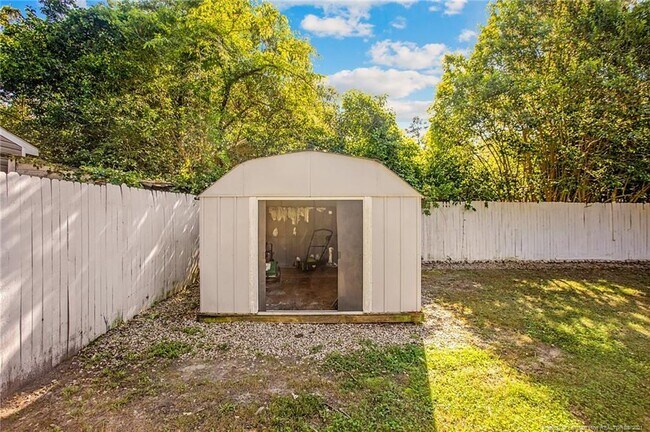 Foto del edificio - 929 McKimmon Rd