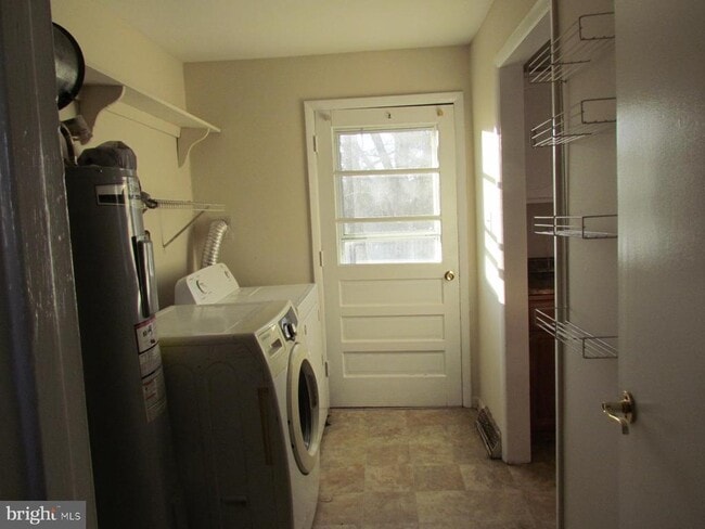 Foto del edificio - 44868 Blake Creek Rd