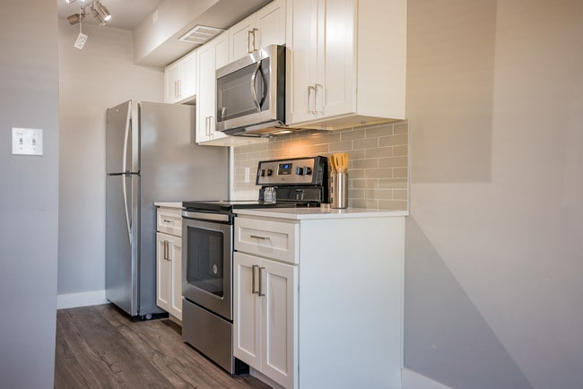 Building Photo - Shenandoah Apartments