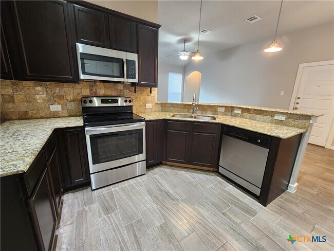 Foto del edificio - 1135 Creekside Orchard
