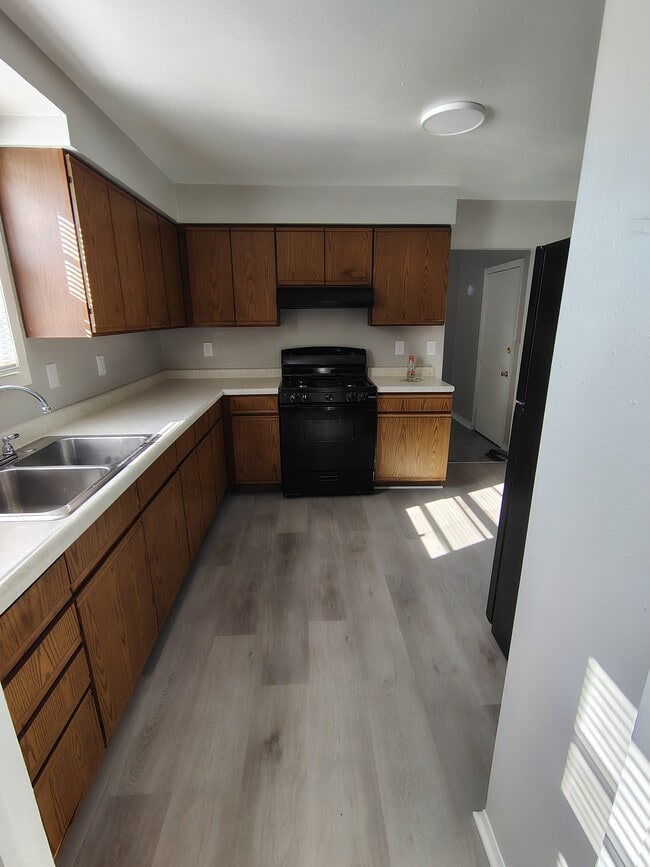 Building Photo - 3009 8th St