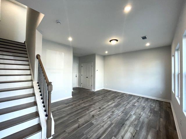 Building Photo - 2234 Whistler Wy NE