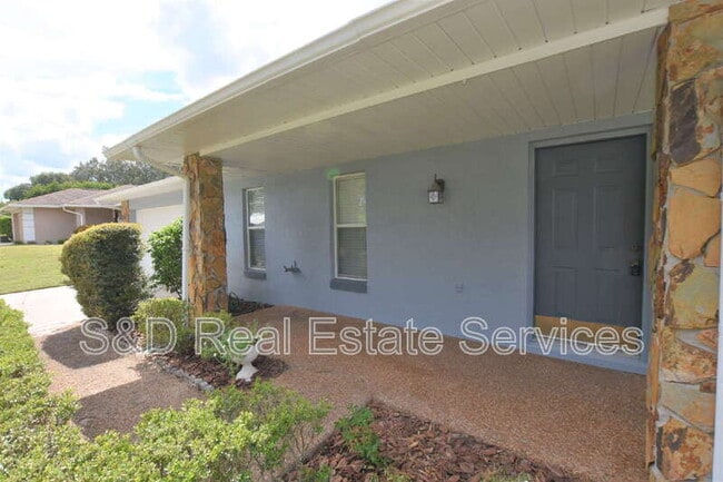 Building Photo - 6305 Christina Groves Cir E