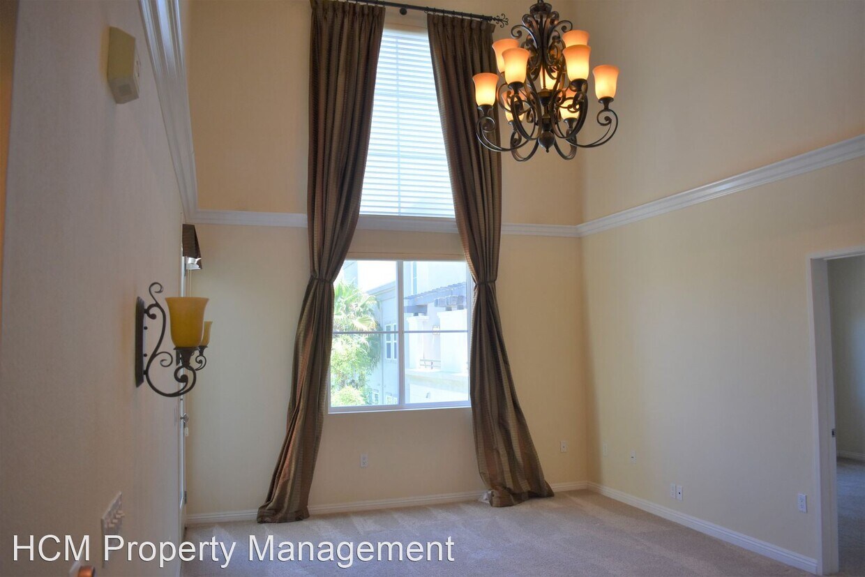 Foto principal - 2 br, 2 bath House - 2425 Scholarship