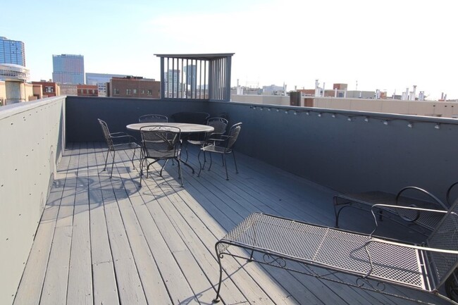 Building Photo - 1309 West Ohio Street, Unit 1F, Chicago, I...