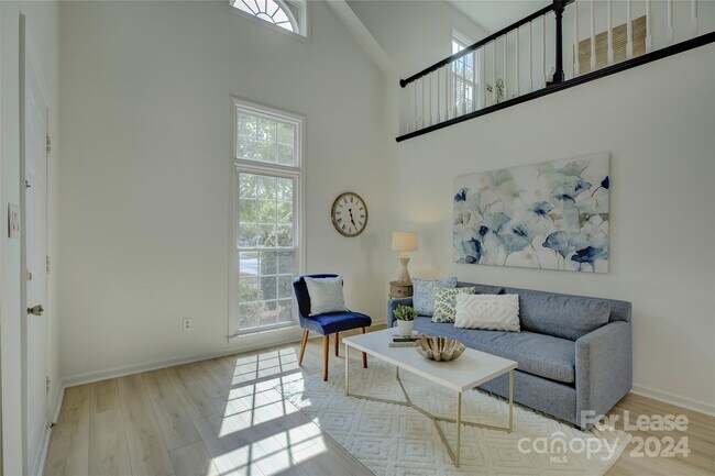 Foto del edificio - 9238 N Vicksburg Park Ct