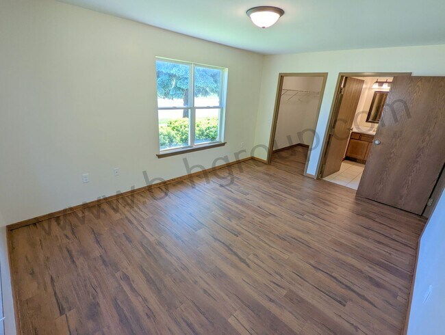 Foto del edificio - 8760 Sheridan Rd