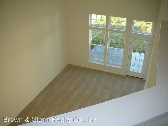 Building Photo - 13605 Waterplace Ln
