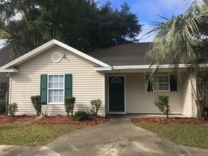 Building Photo - 113 Leeswood Cir