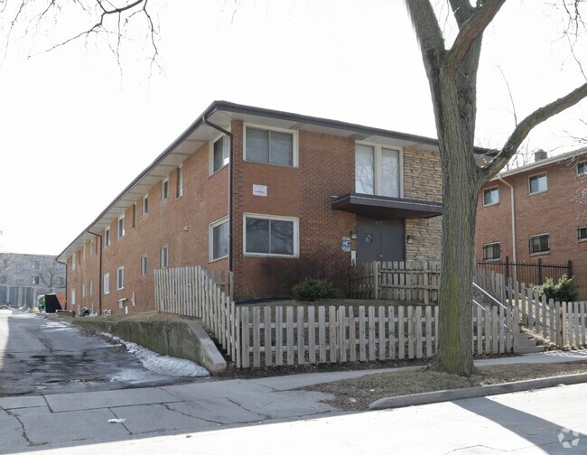 832 N 25th St, Milwaukee, WI 53233 Apartments Milwaukee, WI