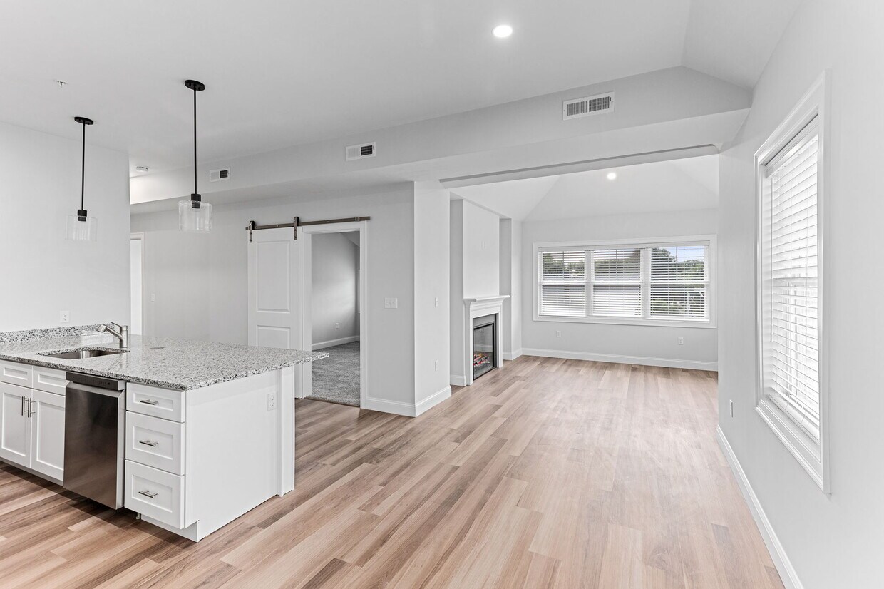 Open Floor Plan - 21 Market St