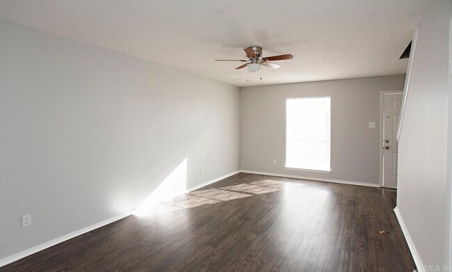 Building Photo - 25 Powhatan Dr