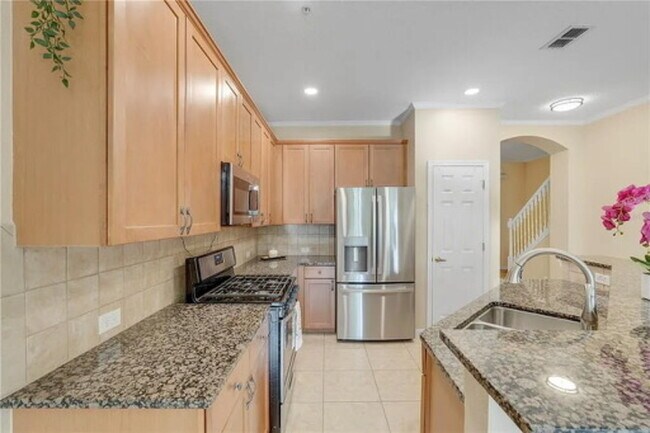 Building Photo - 839 Assembly Ct