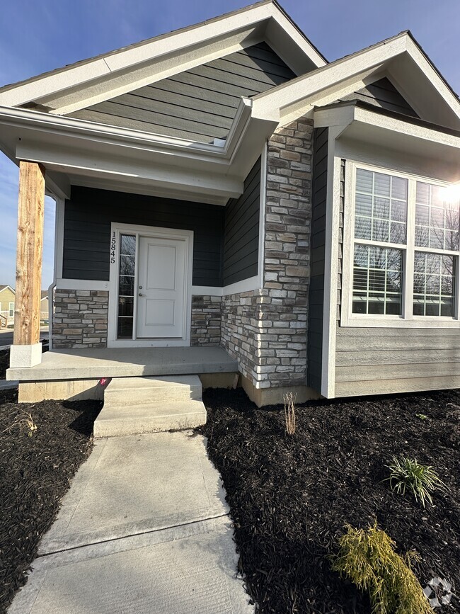 Townhomes For Rent in Overland Park, KS 127 Townhouses