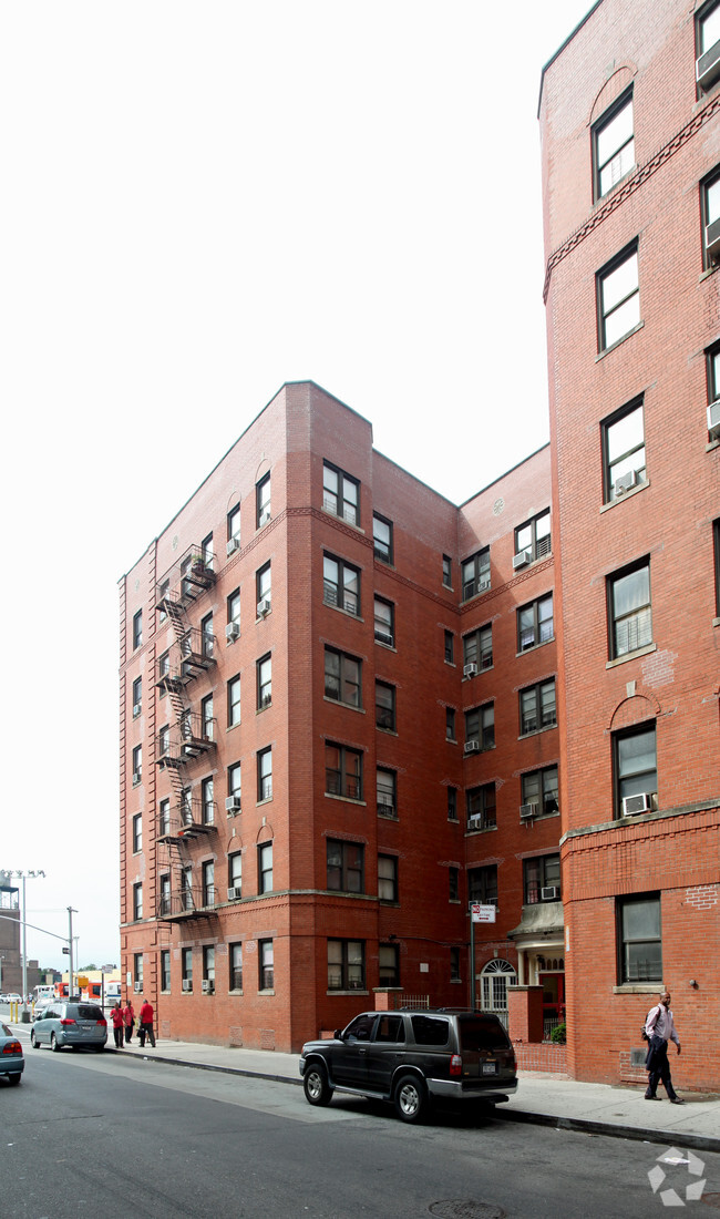 8824 Merrick Blvd, Jamaica, NY 11432 Apartments Jamaica, NY