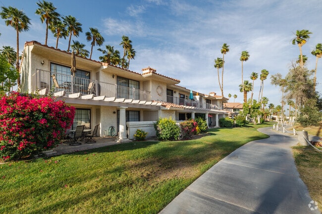 Building Photo - 500-505 S Farrell Dr
