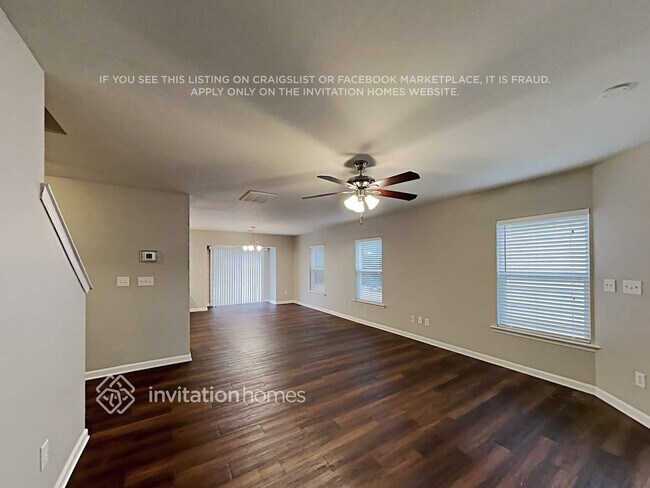 Foto del edificio - 1016 Kings Mountain Ln