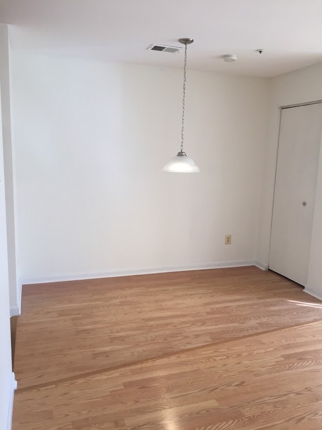 Building Photo - 1150 Windemere Ct