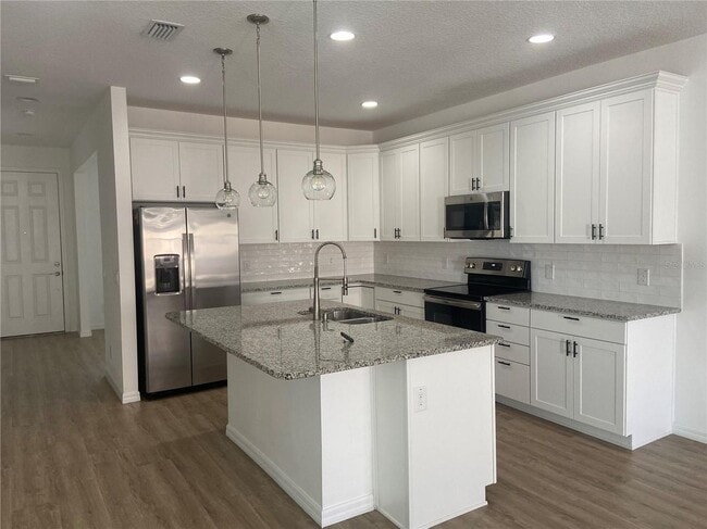Building Photo - 10400 Spring Arbor Ln