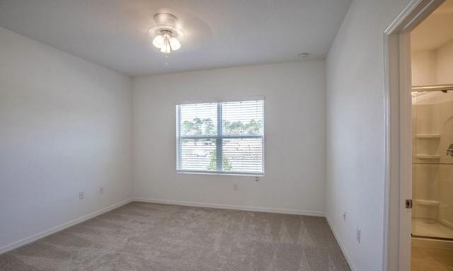 Building Photo - 3 bedroom in Jacksonville FL 32218