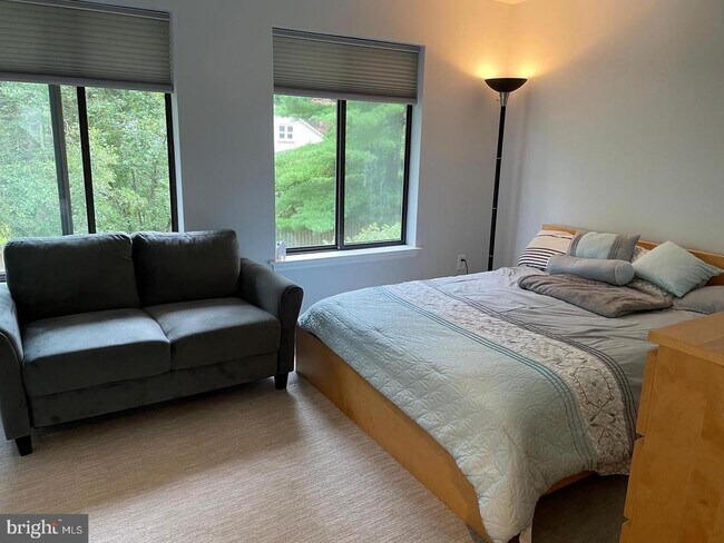 Foto del edificio - 42 Landmark Dr