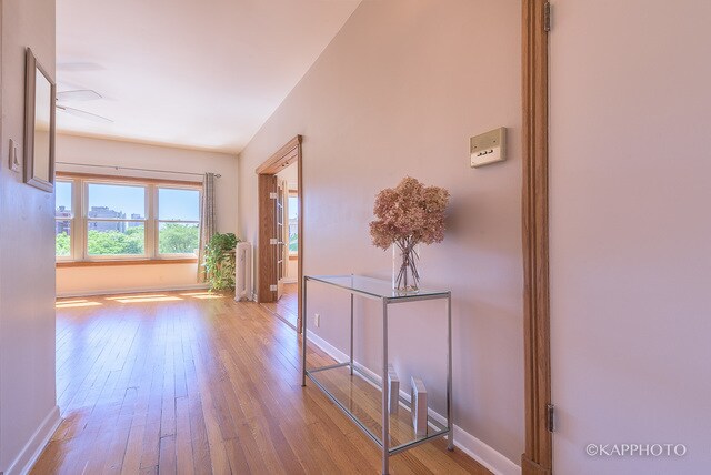 Foto del edificio - 3265 N Broadway