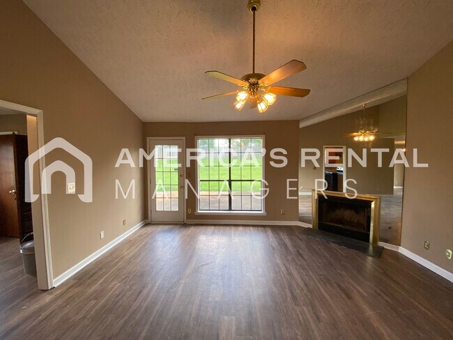 Foto del edificio - Home for rent in Montgomery!!! Coming Soon!!!