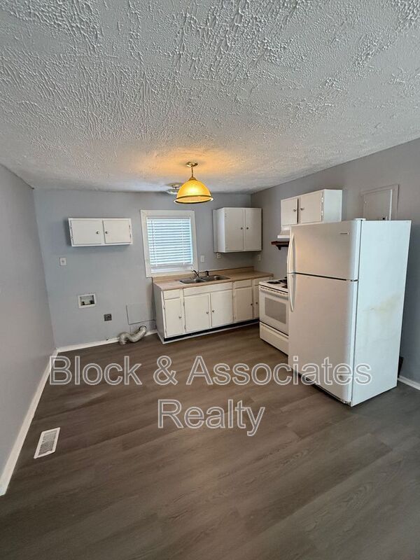 Foto del edificio - 103 Cloverdale Ct